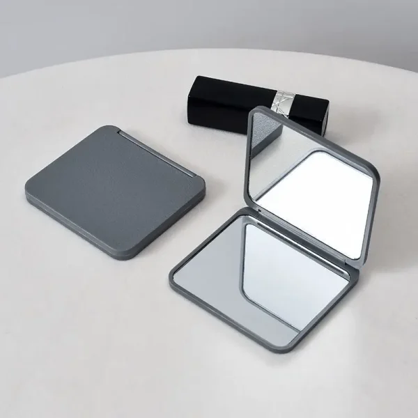 Sailor's Essential, Chic Compact Folding Makeup Mirror - Image 4