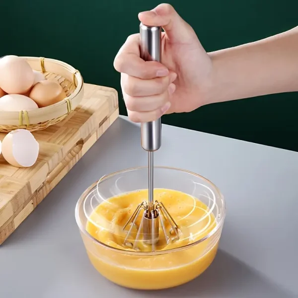 A Convenient Handheld Blender