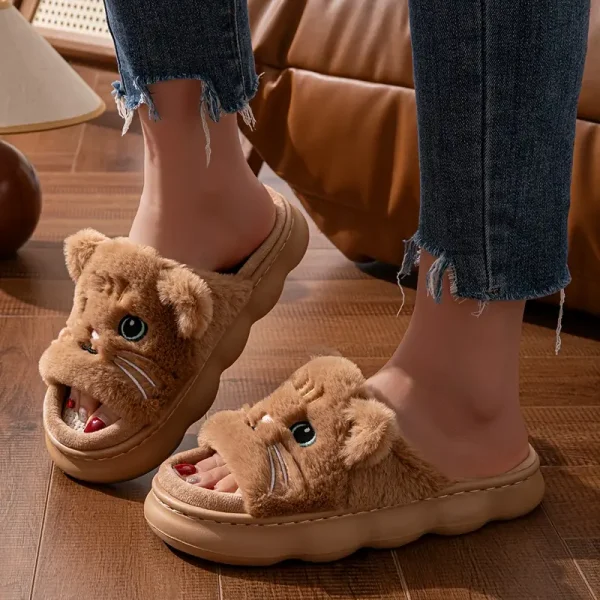 Cute Cat Print Slip-On Slippers